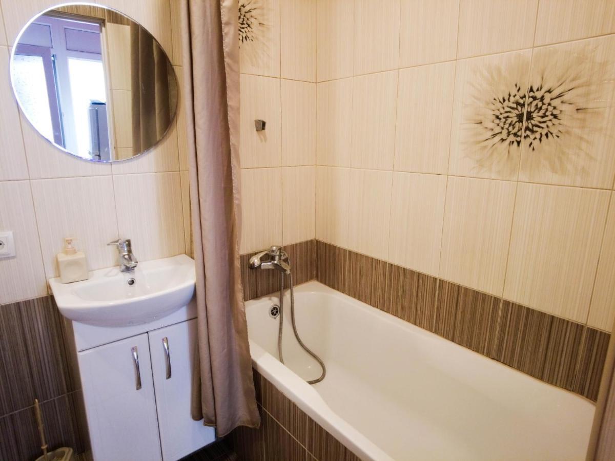 Світло Цілодобово Apartments In The City Center Lviv Luaran gambar